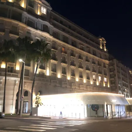 Boulevard De La Croisette Centre * Cannes